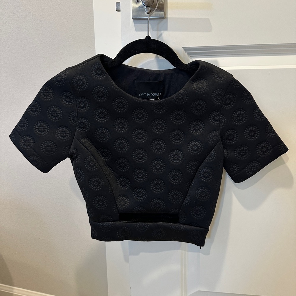 NWT Cynthia Rowley Black Textured Short Sleeve Crop Top XS